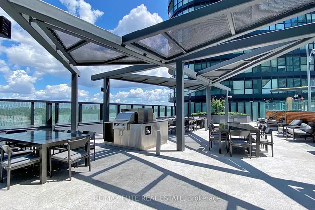 Additional property image - 585 Bloor St Unit 2418