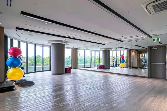 Additional property image - 585 Bloor St Unit 2418