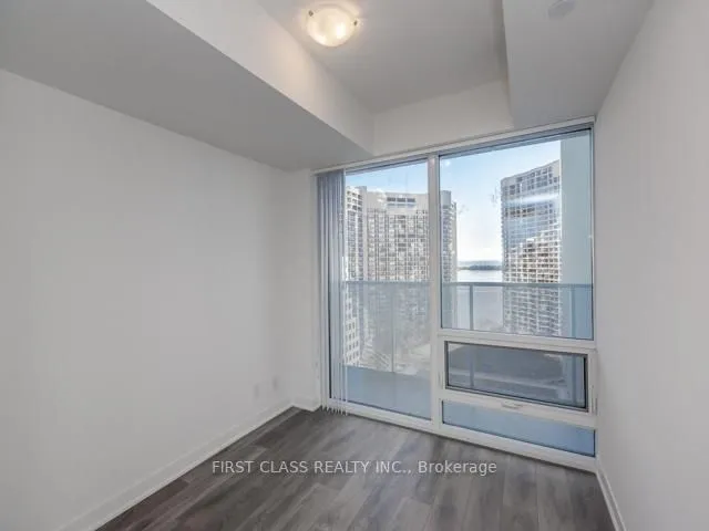 Additional property image - 88 Harbour St Unit 2110