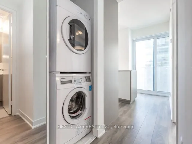 Additional property image - 88 Harbour St Unit 2110