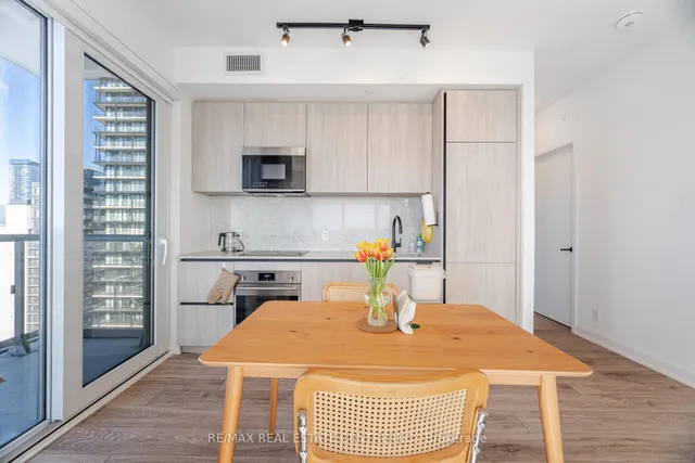 Additional property image - 108 Peter St Unit 2613