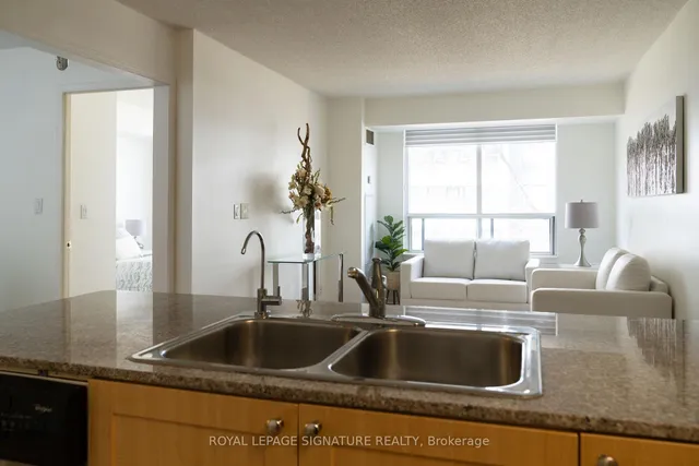 Additional property image - 5940 Yonge St Unit 307