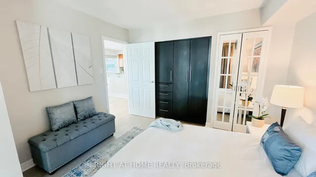 Additional image 9 of 10 Queens Quay Unit 1012