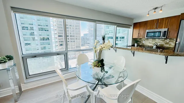 Additional image 13 of 10 Queens Quay Unit 1012