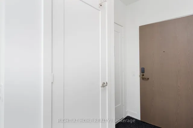 Additional image 41 of 30 Inn On The Park Dr Unit 3101