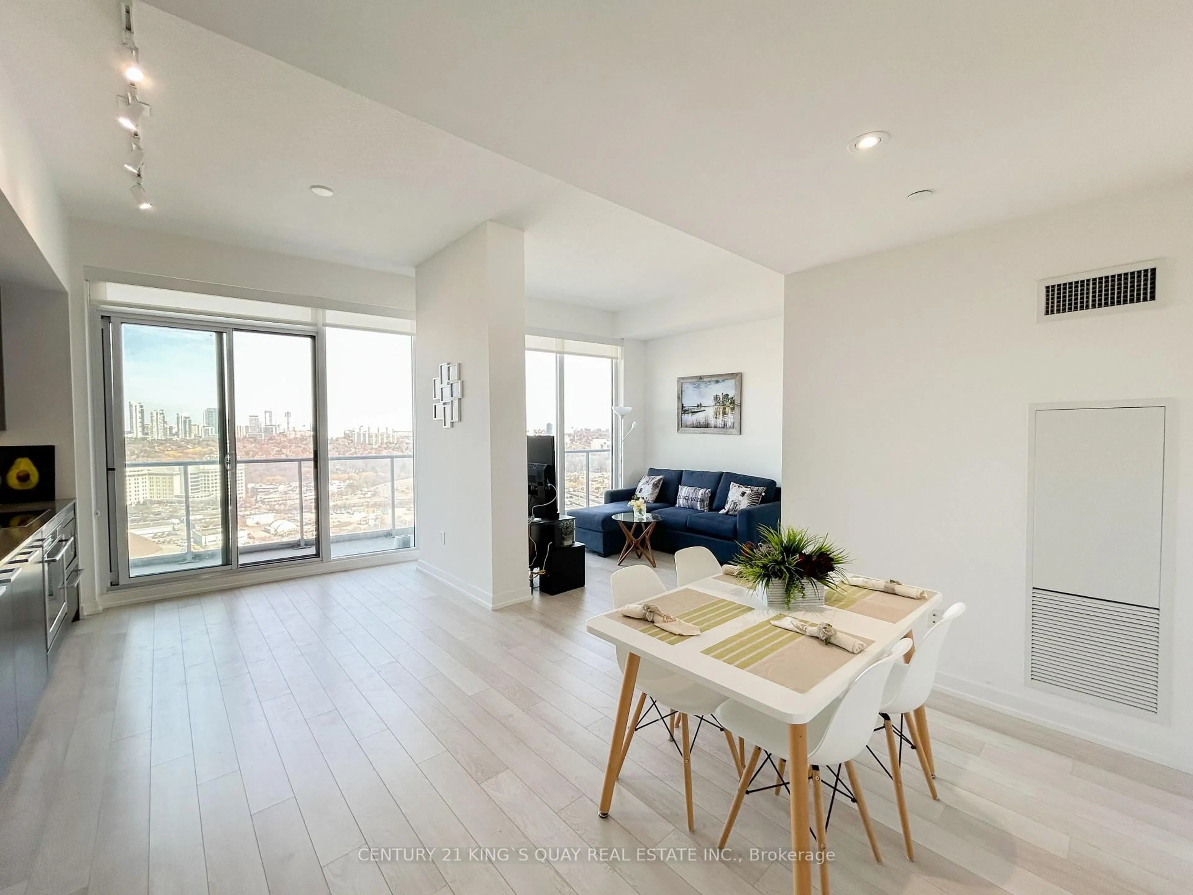 A pic of a room for 117 McMahon Dr #2111, Toronto Ontario M2K 0E4