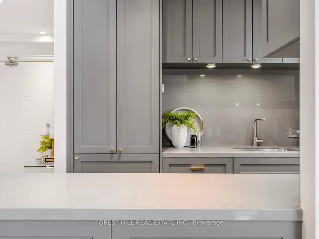 Additional property image - 717 Eglinton Ave Unit 307