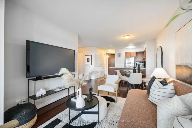 Additional property image - 35 Hollywood Ave Unit 703