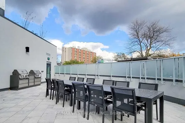 Additional property image - 219 Dundas St Unit 1808