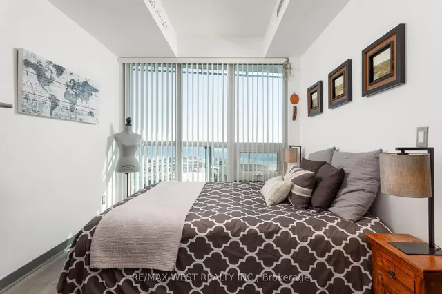 Additional property image - 150 East Liberty St Unit 2906