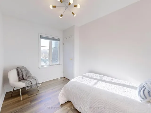 Additional property image - 21 Pirandello St Unit 1234