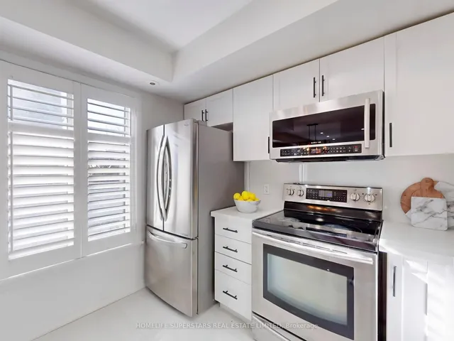Additional property image - 21 Pirandello St Unit 1234