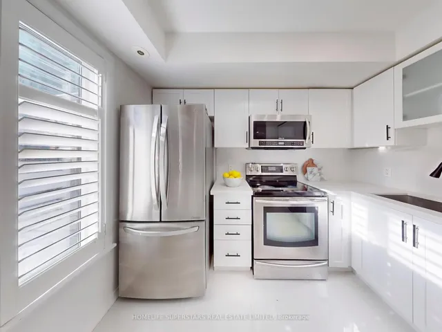 Additional property image - 21 Pirandello St Unit 1234