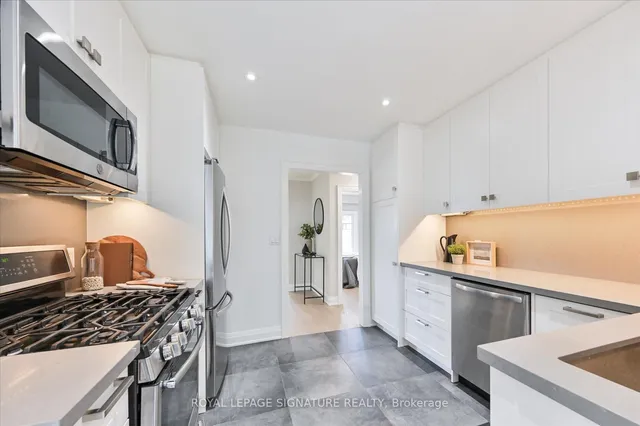 Additional property image - 11 Comet Crt