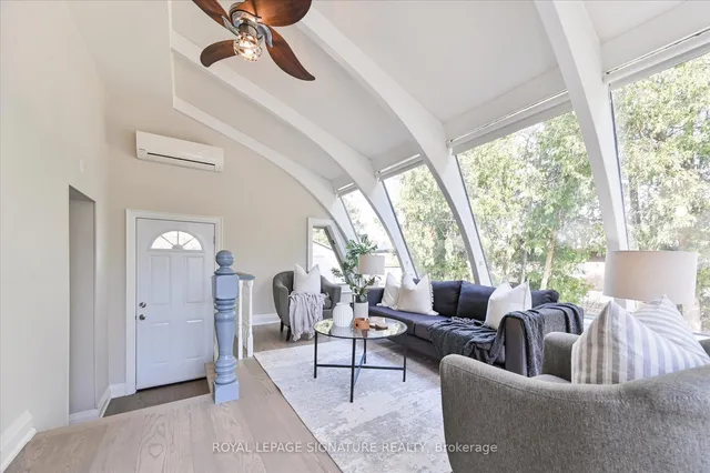 Additional property image - 11 Comet Crt