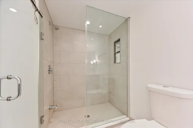 Additional property image - 11 Comet Crt