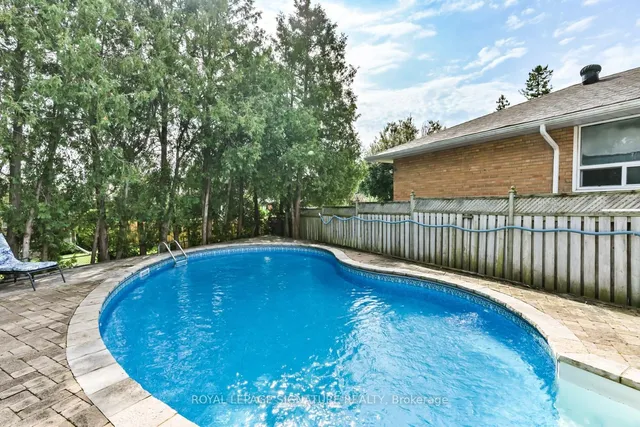Additional property image - 11 Comet Crt