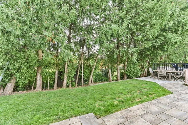 Additional property image - 11 Comet Crt