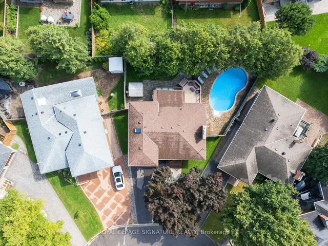 Additional property image - 11 Comet Crt