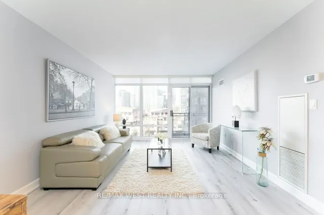 Additional property image - 15 Brunel Crt Unit 627