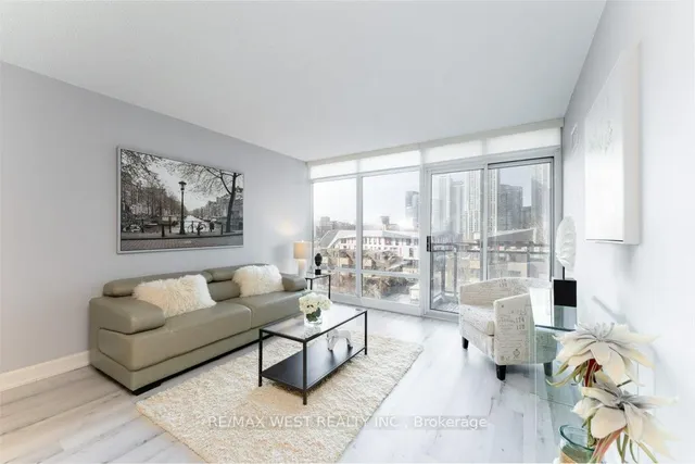 Additional property image - 15 Brunel Crt Unit 627