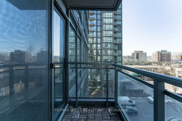 Additional property image - 15 Brunel Crt Unit 627