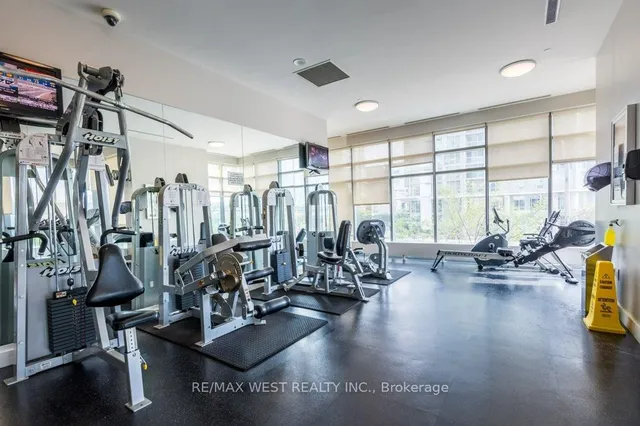 Additional property image - 15 Brunel Crt Unit 627