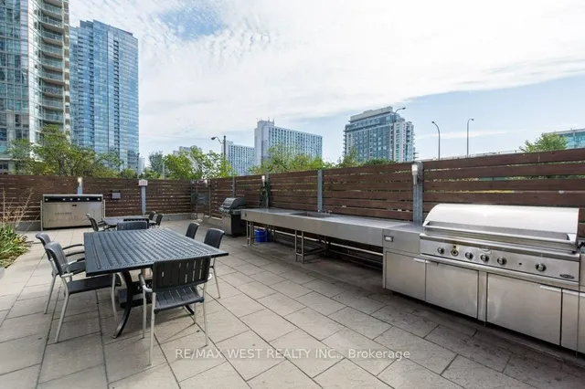 Additional property image - 15 Brunel Crt Unit 627
