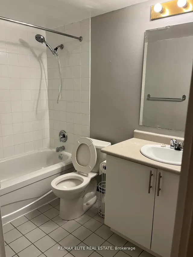 Additional property image - 92 King St Unit 612+P2-46