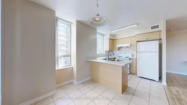 Additional property image - 18 Spring Garden Ave Unit 1708