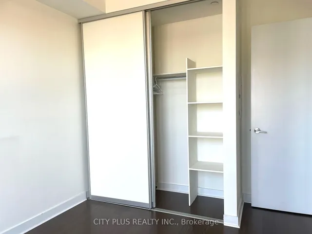 Additional property image - 156 Portland St Unit 611