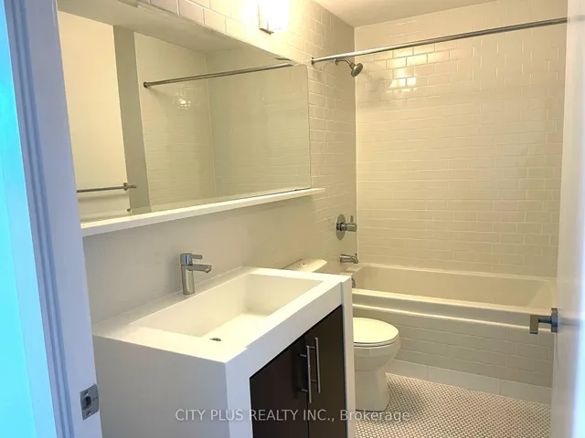 Additional property image - 156 Portland St Unit 611