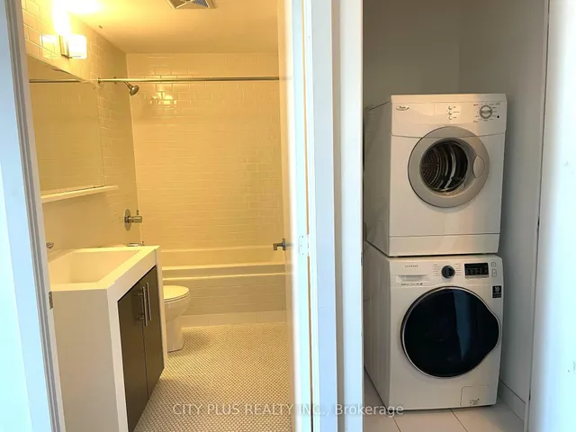 Additional property image - 156 Portland St Unit 611