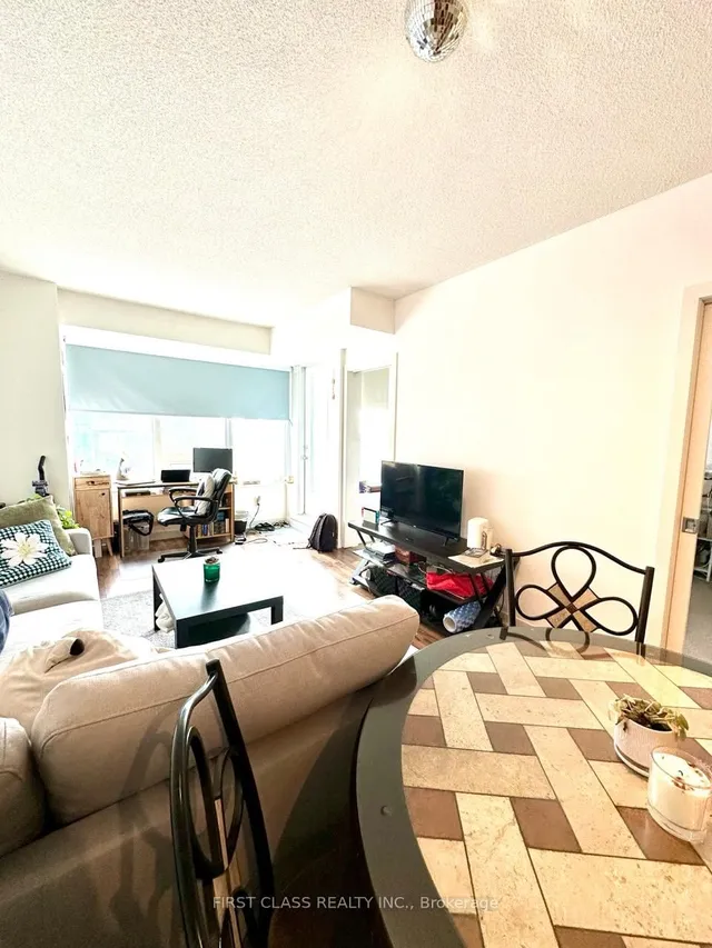 Additional property image - 59 East Liberty St Unit 1702