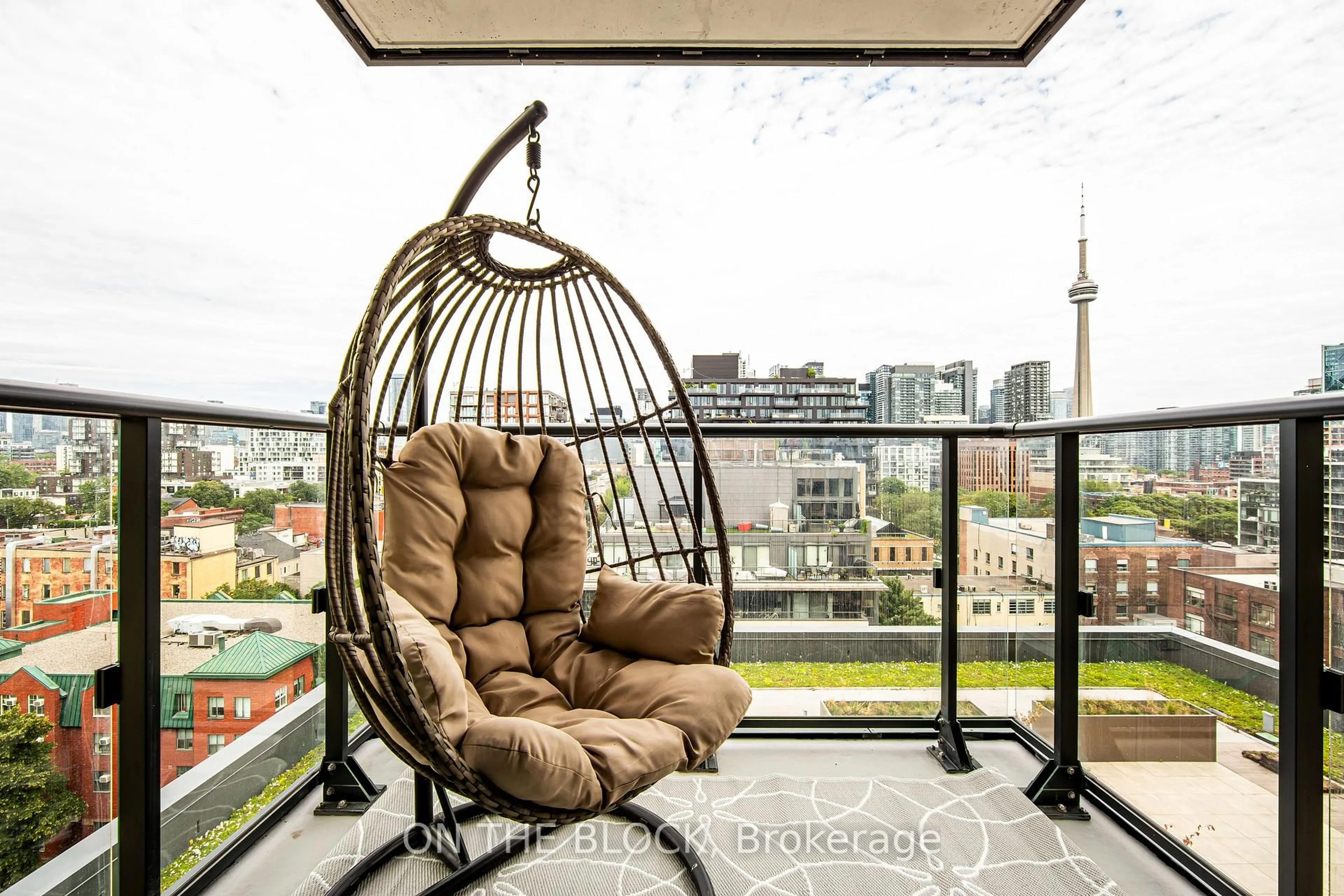 Balcony in the apartment, city buildings view from balcony for 543 Richmond St #1006, Toronto Ontario M5V 0W9