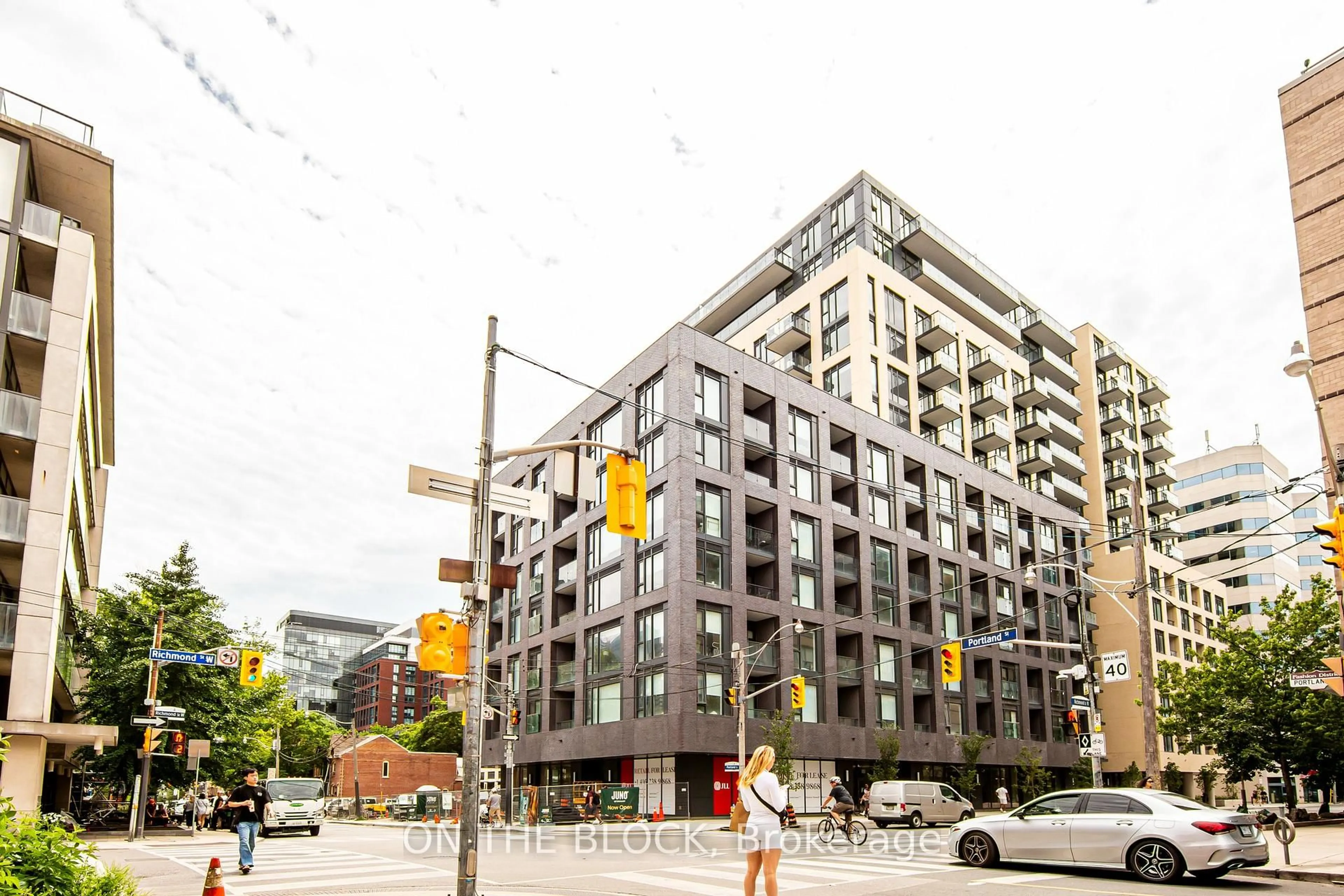 Patio, street for 543 Richmond St #1006, Toronto Ontario M5V 0W9