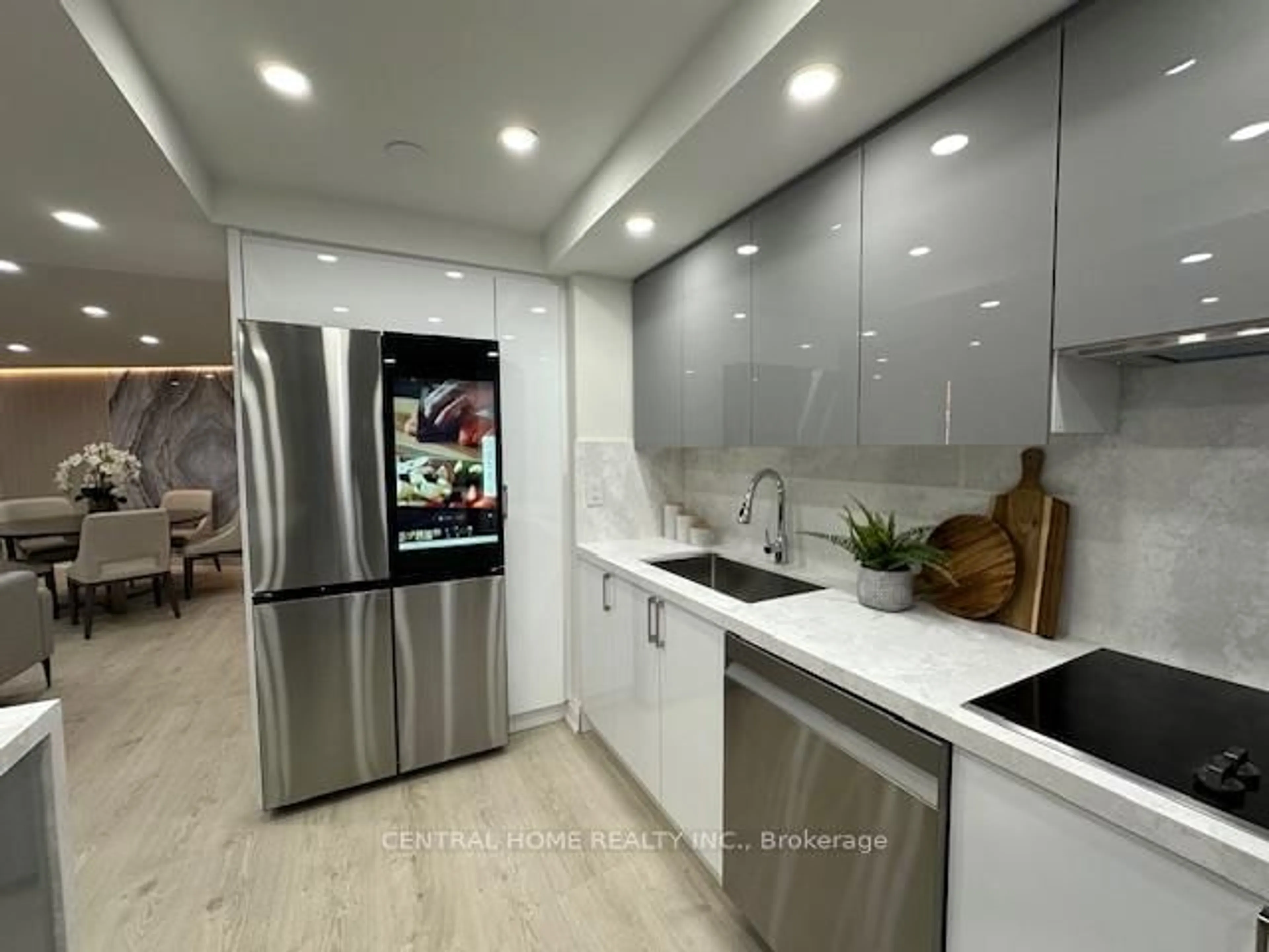 Contemporary kitchen, ceramic/tile floor for 85 Skymark Dr #2502, Toronto Ontario M2H 3P2