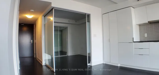 Additional property image - 955 Bay St Unit 2808
