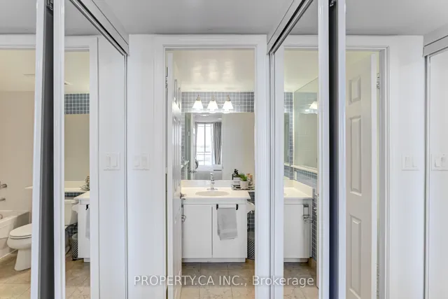 Additional property image - 230 Queens Quay Unit 625