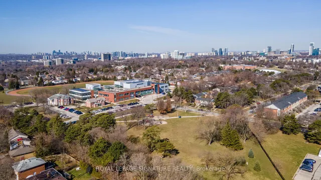 Additional property image - 181 Broadlands Blvd