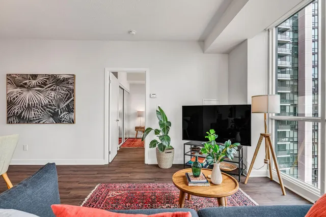 Additional property image - 33 Bay St Unit 2708