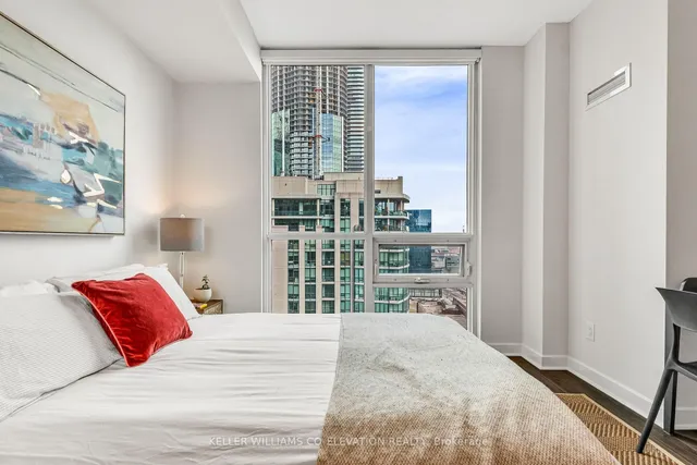 Additional property image - 33 Bay St Unit 2708