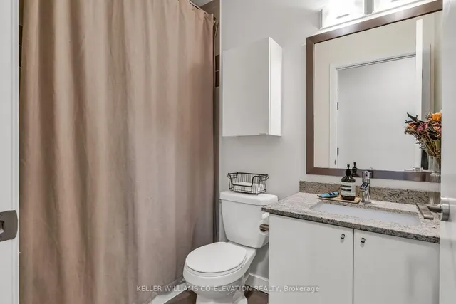 Additional property image - 33 Bay St Unit 2708