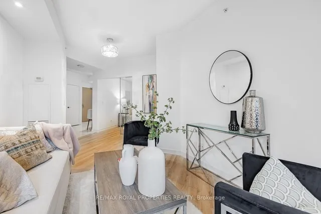 Additional property image - 621 Sheppard Ave Unit 303