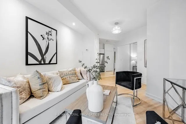 Additional property image - 621 Sheppard Ave Unit 303