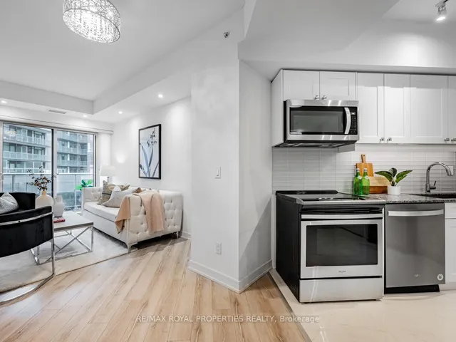 Additional property image - 621 Sheppard Ave Unit 303