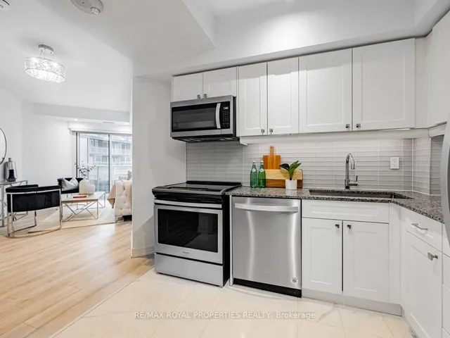 Additional property image - 621 Sheppard Ave Unit 303