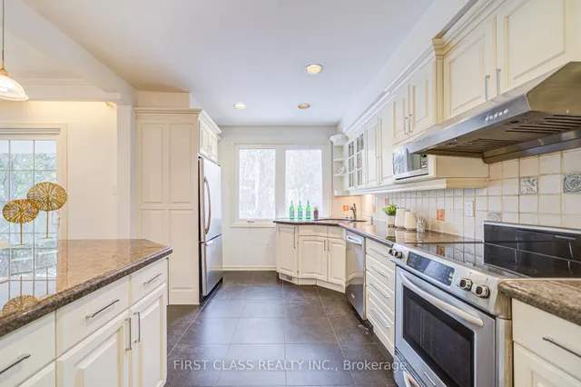 Additional property image - 14 Foursome Cres