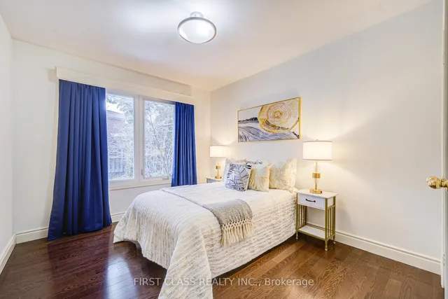 Additional property image - 14 Foursome Cres