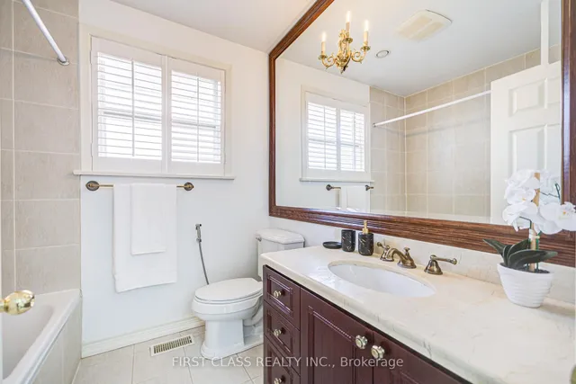 Additional property image - 14 Foursome Cres